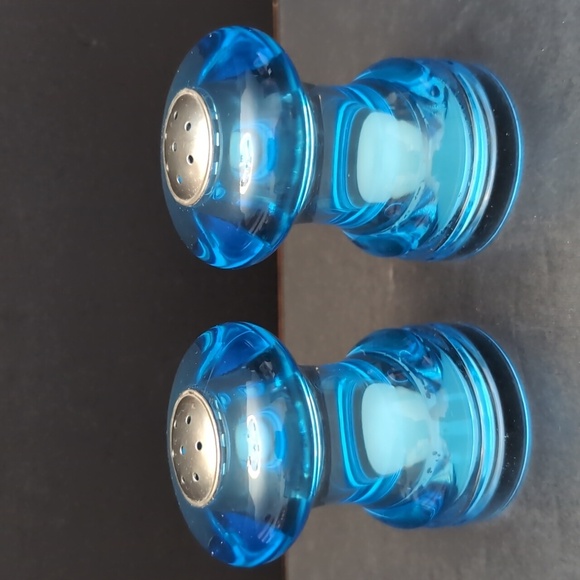 Haix Acrylic Other - VGT, Blue Haix Acrylic/Lucite Salt And Pepper Shakers.